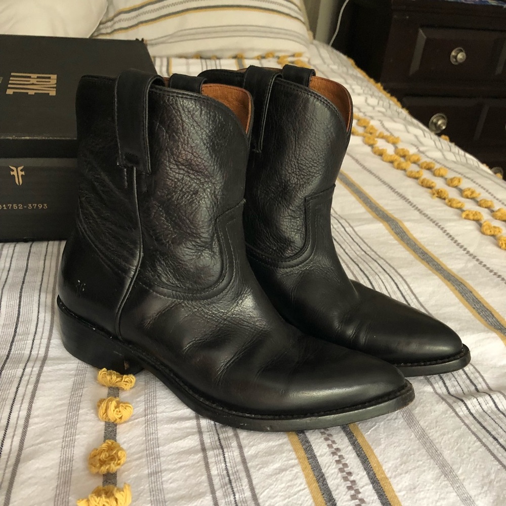 Frye Billy Short Bootie